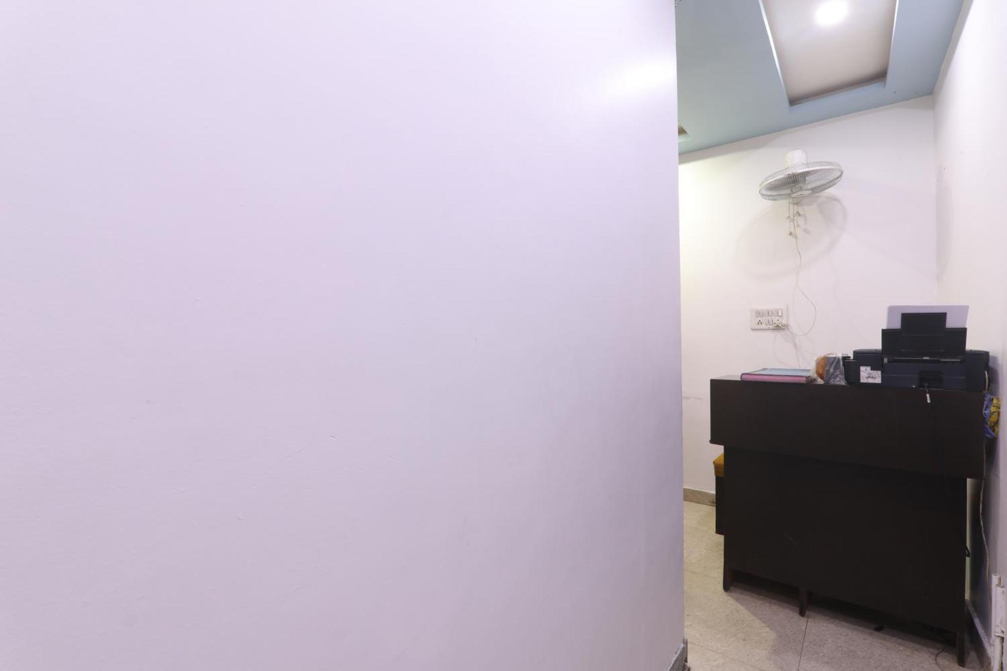 Budget Friendly Metro Regency 3*