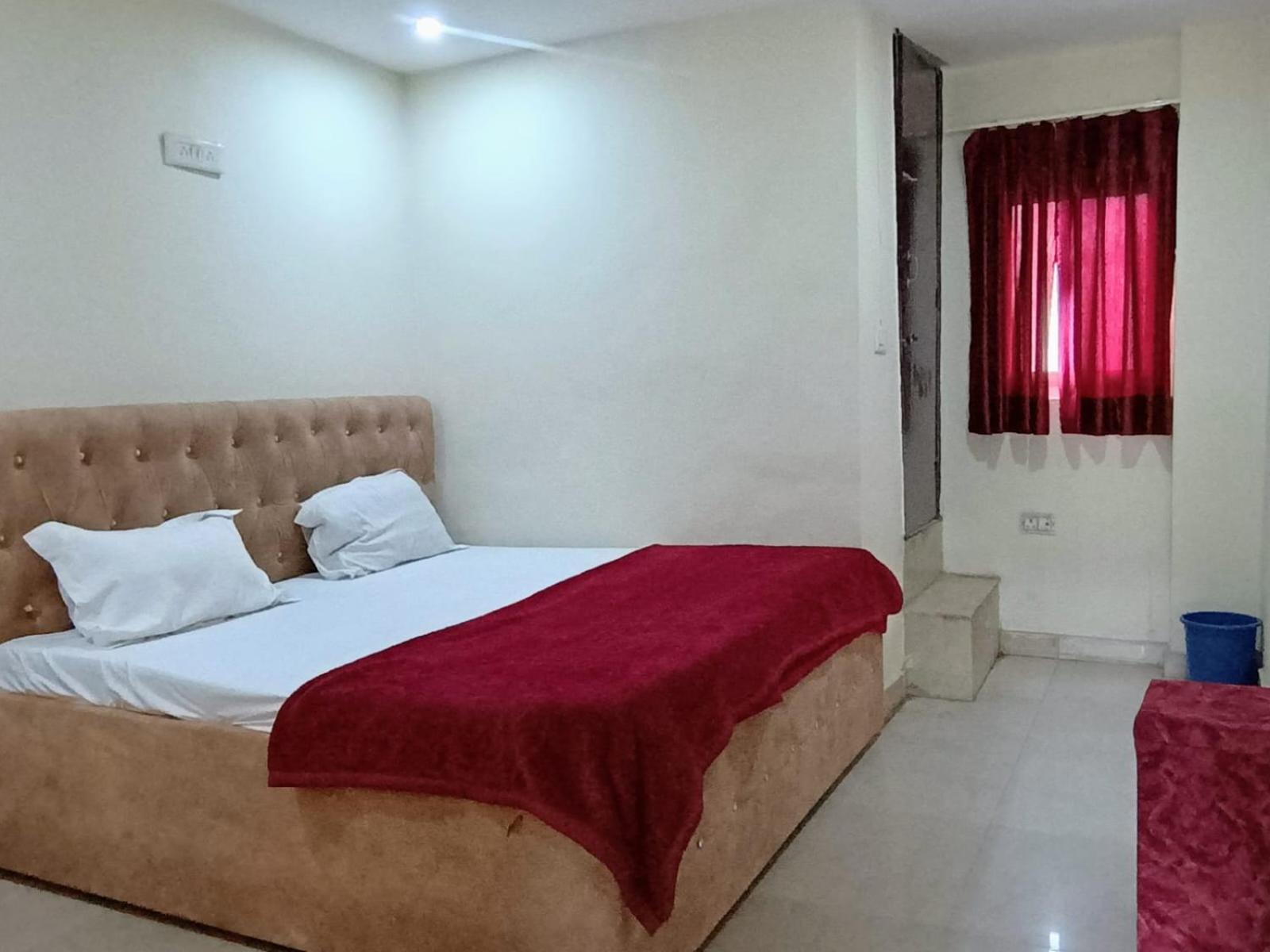 Hotel Budget Friendly Metro Regency